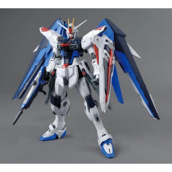 MG 1 100 FREEDOM GUNDAM Ver.2.0 Online